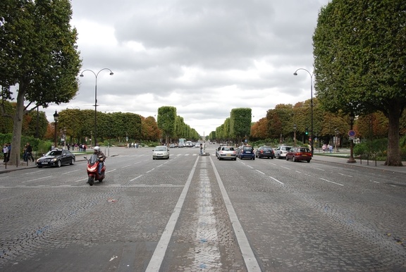 Champs-Elyseest 10