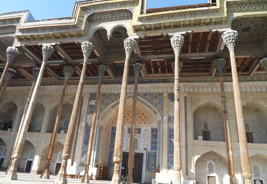 Bolo Khauz Moschee