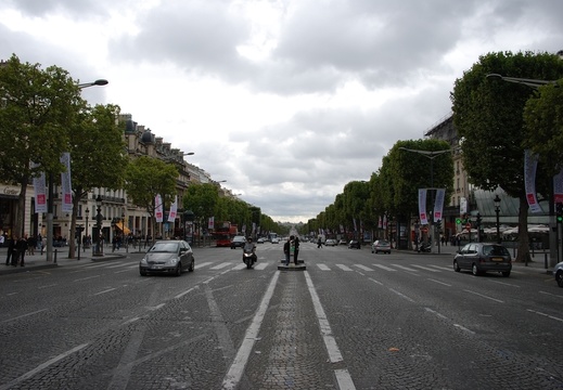 Champs-Elyseest 03
