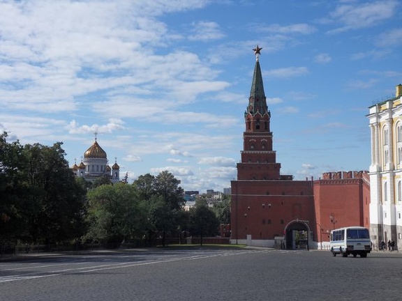 Im Kreml 36
