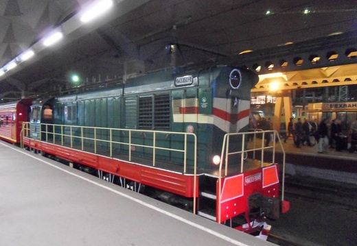 Bahnhof und Zugfahrt nach Moskau
