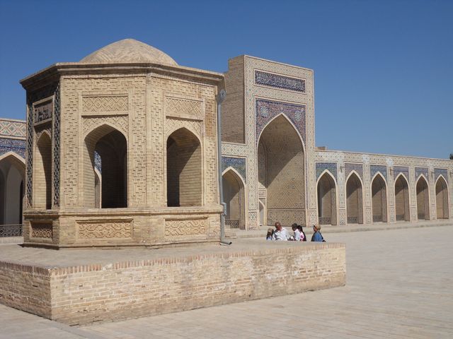 Kalan Minarett und Moschee 06