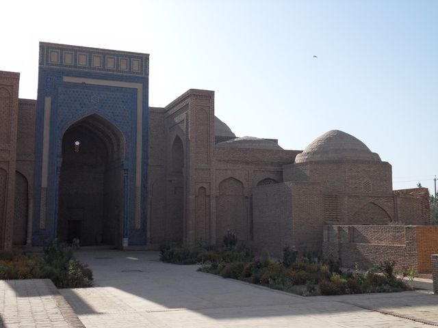 Sultan_Saadat_Mausoleum.JPG