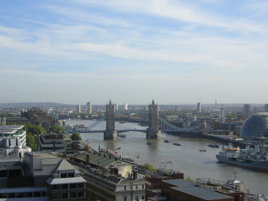 London Tower und Tower Bridge 2006-10-12 13-43-22