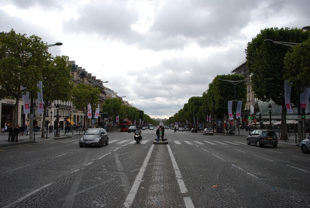 Champs-Elyseest_03.JPG