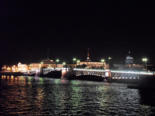 St_Petersburg_bei_Nacht_17.JPG